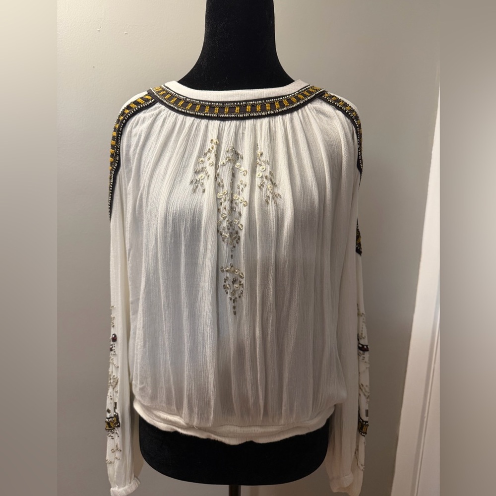 Free People Beaded Embroidered Cold
Shoulder Boho Peasant Top Ivory M